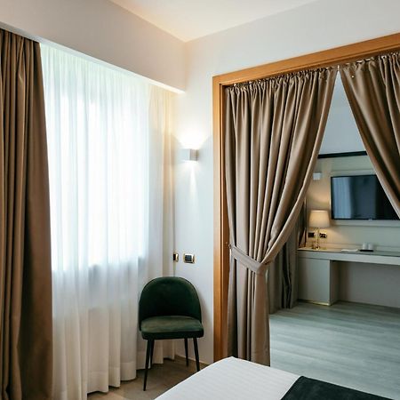 אלברובלו Grand Hotel La Chiusa Di Chietri מראה חיצוני תמונה