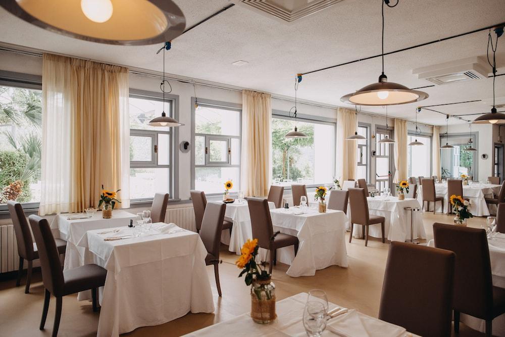 אלברובלו Grand Hotel La Chiusa Di Chietri מראה חיצוני תמונה