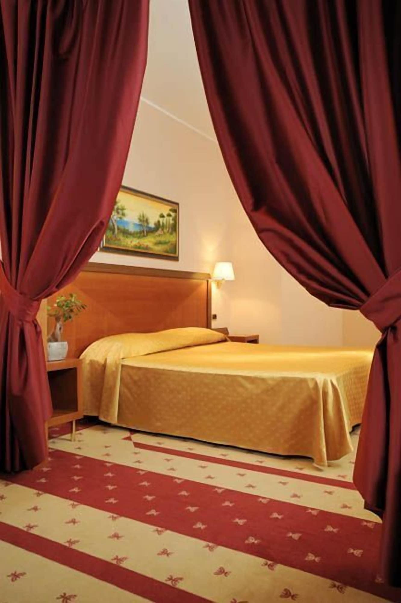 אלברובלו Grand Hotel La Chiusa Di Chietri מראה חיצוני תמונה