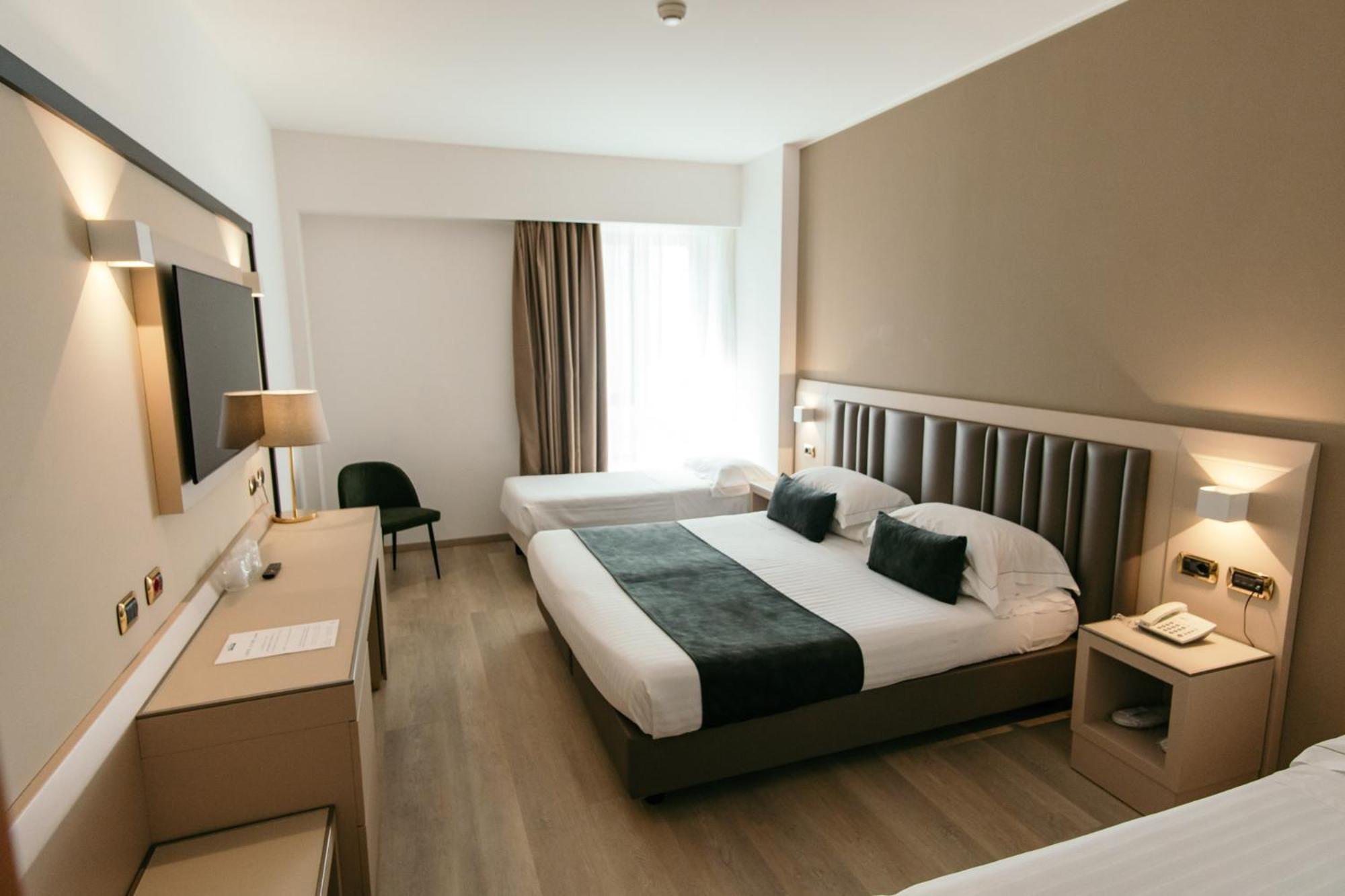 אלברובלו Grand Hotel La Chiusa Di Chietri מראה חיצוני תמונה