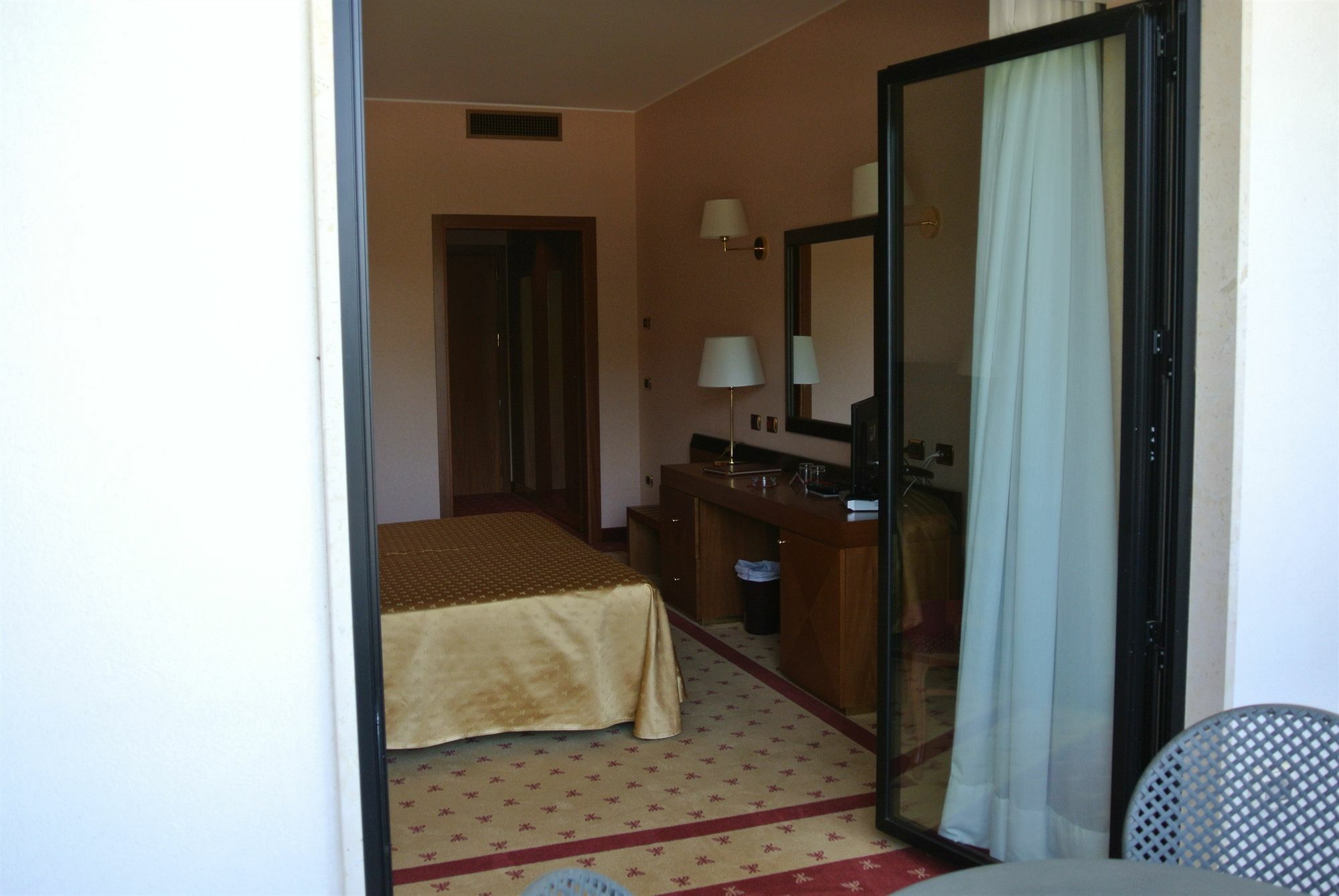 אלברובלו Grand Hotel La Chiusa Di Chietri מראה חיצוני תמונה